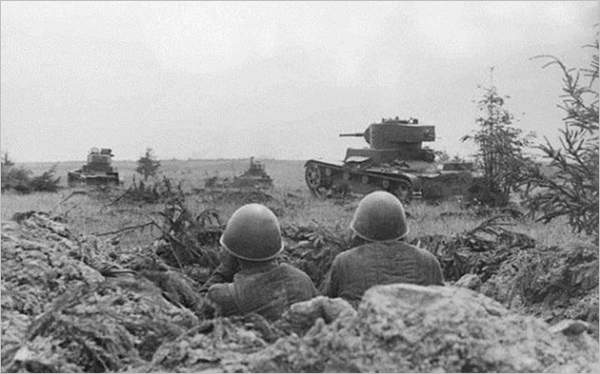 Neuvostoliiton 21. Armeija aloitti miehistön ja kaluston siirrot Karjalan Kannakselle toukokuun loppupuolella