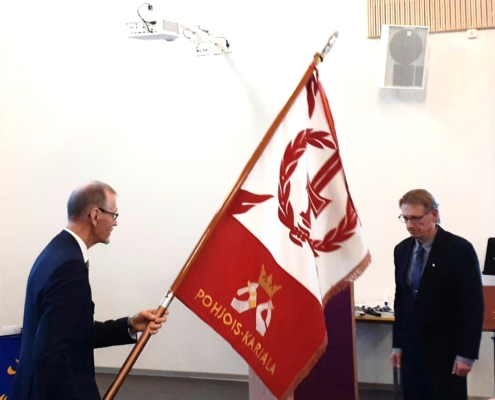 Kuvassa lipputervehdys.