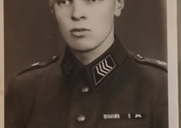 Kuvassa sotilas.