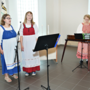 Kuvassa musiikkiesitys.