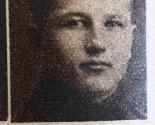 kuvassa sotilas.